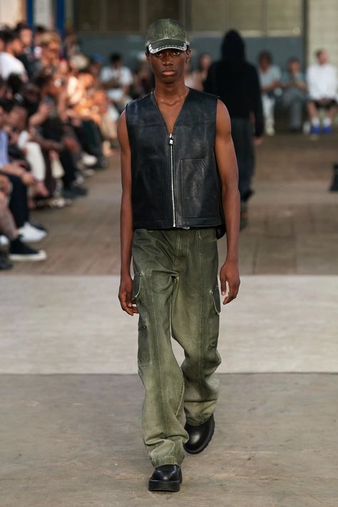 Alyx Spring 2024 Menswear Collection | Vogue Leather Vest Outfit, Couture Menswear, Vest Outfits Men, 2024 Menswear, 1017 Alyx 9sm, Mens Outfit Inspiration, Menswear Fashion Show, Sharp Dressed Man, Mens Trends