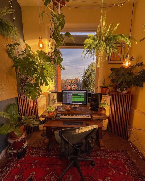 https://www.instagram.com/billltemper/p/CR89j5pstkS/?utm_medium=share_sheet in 2022 | Music studio, Home studio music, Music studio room Studio Room Ideas, Music Studio Design, Music Studio Ideas, Home Studio Desk, Music Room Design, Home Recording Studio Setup, Recording Studio Setup, Home Studio Ideas, Studio Vibes