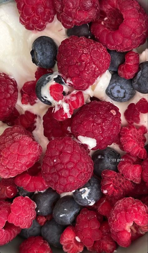 Berries And Cream Aesthetic, Rasberry Aestethic Fruit, Fruit Pictures, Honey Candy, Fruit Picture, Creamed Honey, Fruit Wallpaper, Ice Cream Candy, Cream Aesthetic