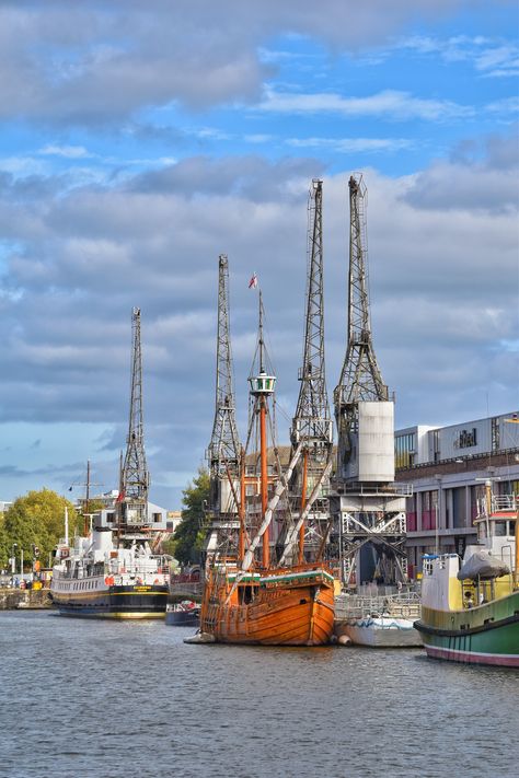 Bristol Harbourside, John Cabot, Bristol City Centre, Bristol City, Travel Uk, Leagues Under The Sea, Busy Schedule, The Ship, City Centre