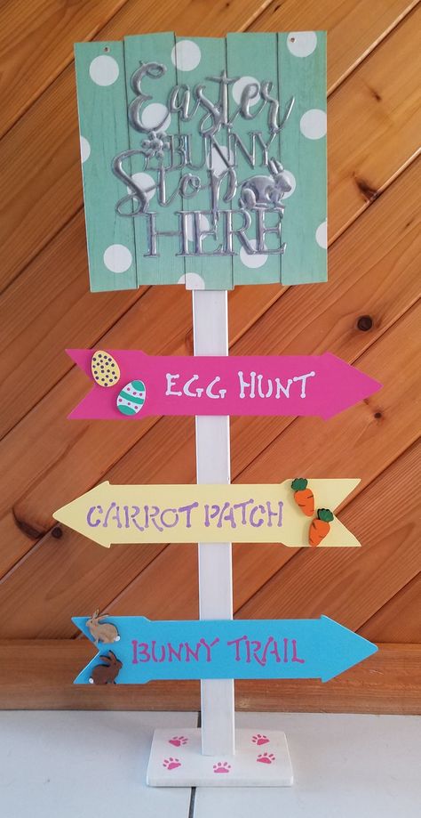 Easter Sign Ideas, Easter Signs Wooden Diy, Easter Porch Signs, Easter Signs Diy, Easter Egg Hunt Signs, Wooden Easter Crafts, Egg Hunt Sign, Easter Drink, Easter Porch Decor