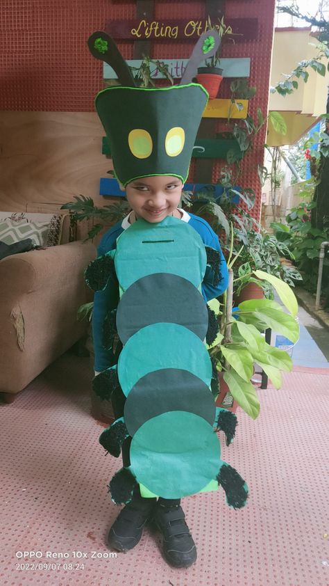 Jungle Theme Dress, Jungle Costumes, Animal Costumes Diy, Jungle Costume, Caterpillar Costume, The Hungry Caterpillar, Read A Thon, Kids Work, Dress For Kids