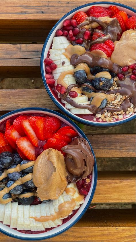 #acai #acaibowl #acaibowlrecipes #fruit #healthy #healthyfood #food #aesthetic Healthy Food Inspiration, Healthy Food Dishes, Healthy Food Motivation, Food Goals, Food Is Fuel, Food Obsession, Healthy Snacks Recipes, Pretty Food, Easy Snacks