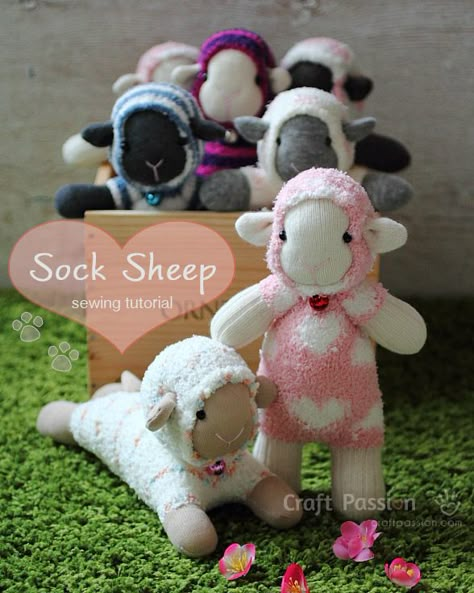 DIY Sock Sheep! Adorable softies perfect for any Easter Basket. #Easter #Lamb #Softie Sock Sheep, Sock Animals Tutorial, Howard Lee, Cloth Animals, Cloth Toys, 4h Ideas, Tiny Nursery, Pet Sheep, Craft Toys