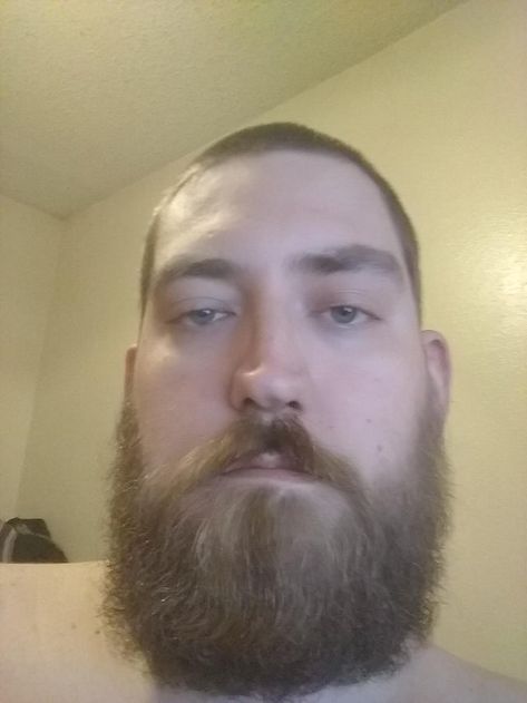 30 years old beard thicker than ever 4 months- ThorGift.com - If you like it please buy some from ThorGift.com Old Man White Beard, Yeard Beard, Long Patchy Beard, Silver Fox Bearded Men, 30 Year Old Man, Beard Styles For Men, 30 Years Old, Old Men, Beard Styles