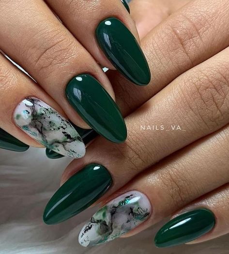 Emerald Nails, Easter Nail Designs, Green Nail Designs, Cute Nails For Fall, Classic Nails, Nail Forms, Easter Nails, Fall Nail Designs, Chic Nails