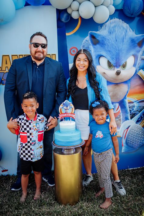 Sonic Theme Birthday Party, Sonic The Hedgehog Birthday Party, Boy Birthday Party Ideas, Steak Wraps, Birthday Party Boy, Sonic Cake, Sonic Birthday Parties, Hedgehog Birthday, Sonic Party