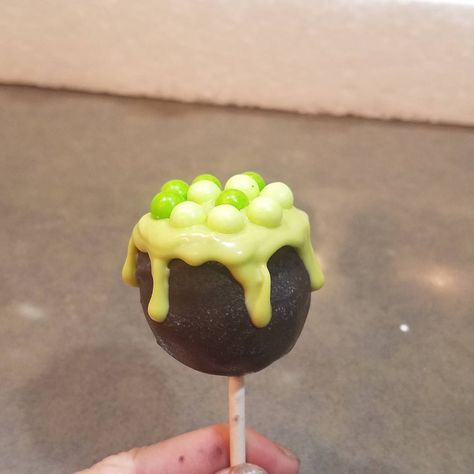 All new recipes now live on www.necronomiconblog.wordpress.com! Cauldron Cake Pops, Halloween Cake Pop Recipes, Fall Cake Pops, Witch Cake, Cauldron Cake, Cake Ball Recipes, Bubbling Cauldron, Cake Pop Designs, Halloween Cake Pops