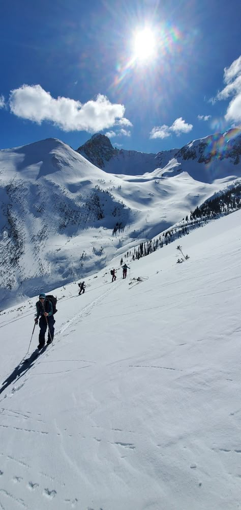 Colorado Mountains Snow, Denver Colorado Snow, Colorado In The Winter, Colorado Snow Aesthetic, Colorado Vision Board, Colorado Aesthetic Winter, Colorado Winter Aesthetic, Aspen Colorado Aesthetic, 14ers Colorado