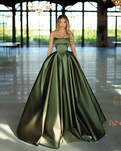 Glam Prom Dresses, Fantasy Ball, Dress Bustle, My Culture, Custom Made Dresses, Prom Pics, Classy Prom, Wedding Dress Bustle, Green Formal Dresses