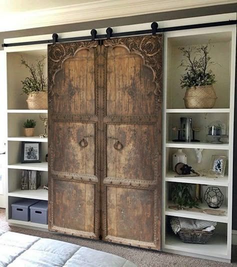 Interior Sliding Barn Doors, Carved Doors, Antique Doors, Style Deco, Dream House Interior, Unique Doors, Beautiful Doors, Barn Doors Sliding, Dream Home Design