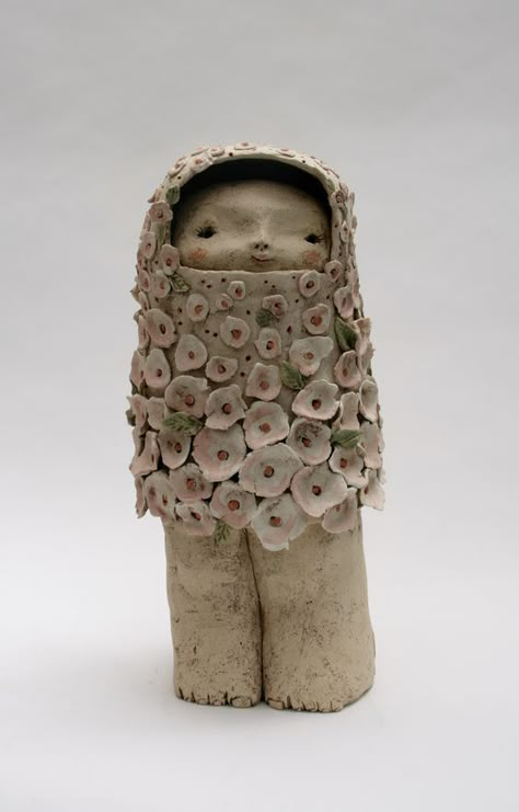 Ceramic Face Sculpture, Face Ceramics, Ceramic Doll, Ceramic Sculpture Figurative, Ceramic Art Sculpture, Cerámica Ideas, Sculptures Céramiques, Paper Mache Art, Ceramic Figures