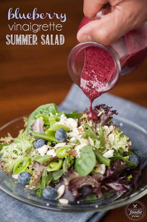 Blueberry Salad Dressing, Blueberry Salad Recipes, Blueberry Vinaigrette, Vinaigrette Dressing Recipe, Blueberry Salad, Gluten Free Salads, Salad Dressing Recipes Homemade, Homemade Condiments, Healthy Blueberry