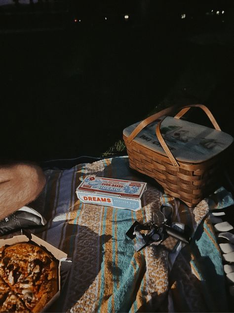 Midnight Picnic Aesthetic, Picnic At Night Aesthetic, Picnic Night Aesthetic, Emo Picnic, Night Picnic Aesthetic, Night Time Picnic, Nighttime Picnic, Night Picnic Date, Grunge Picnic