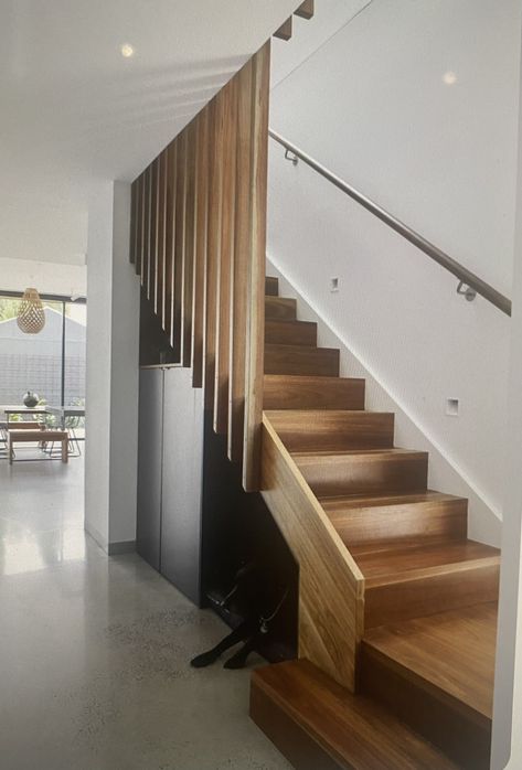 Timber Staircase, Contemporary Staircase, Stairs Design Interior, House Staircase, Residential Building Design, Stair Railing Design, Stairway Design, Stairs Design Modern, Home Stairs Design