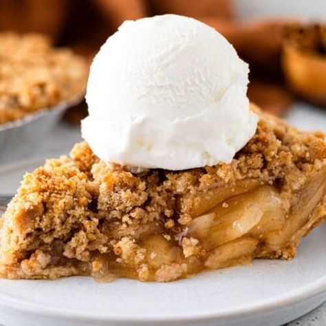 Grahman Cracker Crust Recipe Pie, Easiest Apple Pie, Graham Cracker Crust Pie Recipes, Cinnamon Crumble Topping, Crumble Recipes, Pie With Graham Cracker Crust, Graham Pie, Graham Cracker Crust Recipe, Apple Pie Filling Recipes