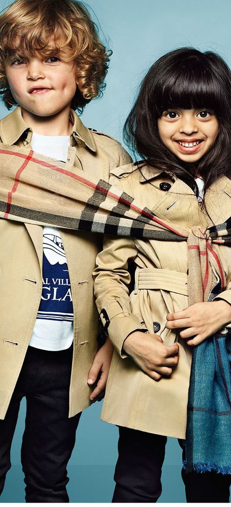 Burberry Kids Boys & Girls Wiltshire Honey Trench Coat. This classic beige mini-me trench coat is designed by London fashion house, Burberry. Traditional  Look for Boys Inspired by the Designer Burberry Prorsum Men's Runway Collection at London Fashion Week. #burberry #boysclothing #minime #kidsfashion #fashionkids #childrensclothing #boysfashion Burberry Kids Boys, 2 Broke Girls, Burberry Coat, Burberry Kids, Pictures Of The Week, Designer Kids Clothes, Kids' Fashion, Fashion History, Celebrity Gossip