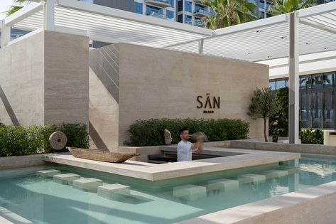 First look: SAN Beach to open on Palm West Beach - What's On Pool Bar Design, Bar Exterior, Beach Cabana, Swim Up Bar, Beach Lounge, Resort Design, Palm Jumeirah, Resort Pools, Hotel Pool