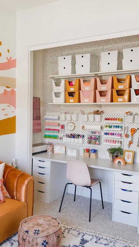 Office Craft Room Combo, Craft Room Closet, Sewing Room Design, Dream Craft Room, Craft Room Design, White Desk, Craft Space, One Room Challenge, Challenge Week