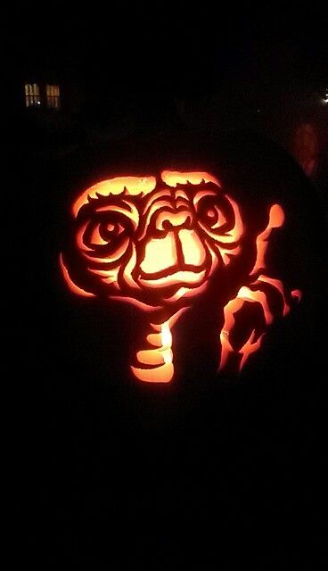 E.T. pumpkin carving 2013 E.t. Pumpkin Carving, Pumpkin Carving Ideas Hard Scary, Pumpkin Carving Amazing, Cool Pumpkin Carving Ideas Disney, Cool Ideas For Pumpkin Carving, Pumpkin Carving Ideas Large Pumpkins, Horizontal Pumpkin Carving Ideas, Ocean Themed Pumpkin Carving, Wonder Woman Pumpkin Carving