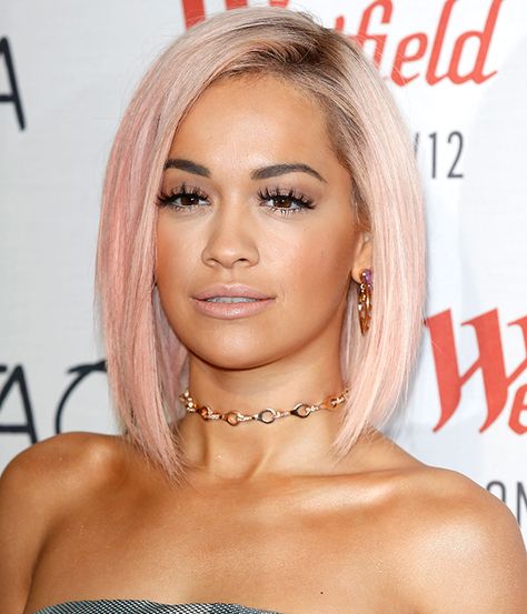 Rita Ora's Got a Crazy New Hair Color Shoulder Length Hair Red, Light Pink Hair Pastel, Celebrities With Short Hair, Hair Red Carpet, Pale Pink Hair, Ashley Green, Celebrity Short Hair, Asymmetrical Bob Haircuts, Straight Hairstyles Medium