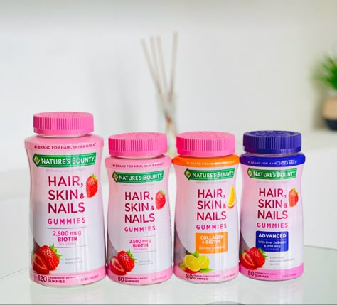 Gummies For Skin, Nature's Bounty Hair Skin And Nails, Women Health Vitamins, Hair Skin Nails Gummies, Fingernail Health, Good Vitamins For Women, Hair Gummies, Glowing Skin Mask, Women Supplements