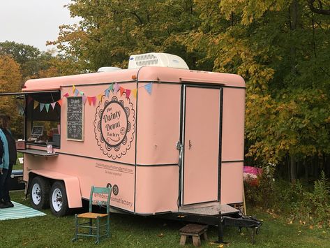 Snow Cone Trailer Ideas, Snow Cone Stand Ideas Food Truck, Snow Cone Trailer, Coffee Trailers, Lemonade Trailer, Drink Trailer, Lemonade Cart, Ice Cream Truck Ideas, Lemonade Truck