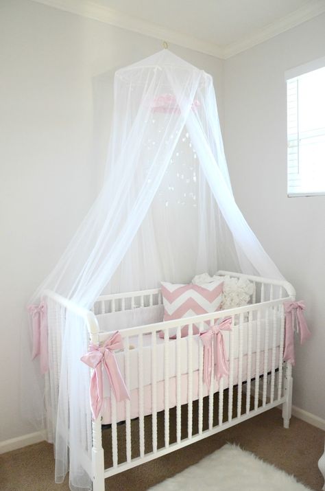 Canopy Over Crib, Canopy Ideas, Ideas Habitaciones, Canopy Bedroom, Backyard Canopy, Crib Canopy, Wedding Canopy, Diy Canopy, Fabric Canopy