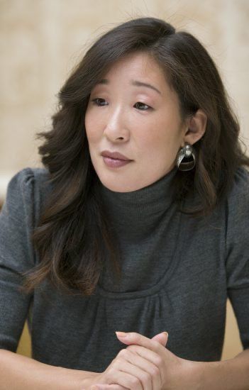 Sarah Oh, Greys Anatomy Actors, Christina Yang, Aesthetic Doctor, Greys Anatomy Cast, Cristina Yang, Beautiful Canada, Sandra Oh, Grey Anatomy