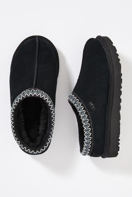 Taz Slippers Ugg, Black Christmas Presents, Black Uggs Outfit Tasman, Uggs For Men, Uggs Slippers Tasman, Uggs Tasman Black, Black Uggs Tasman, Black Uggs Slippers, Women’s Slippers