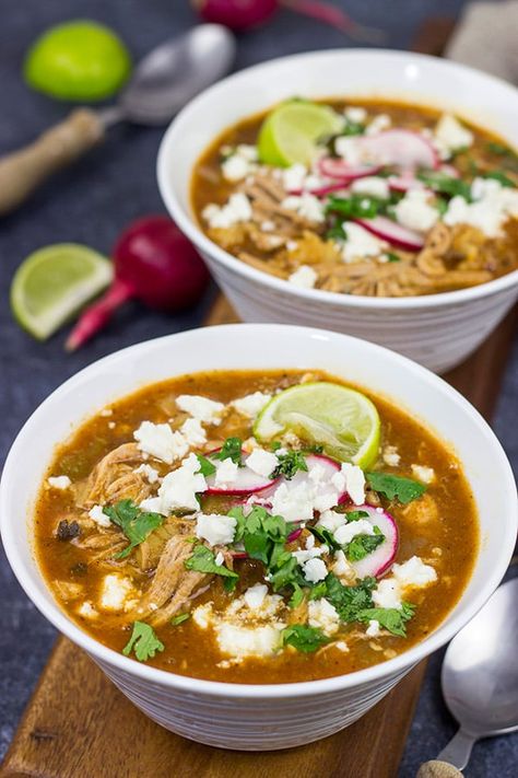 Slow Cooker Pork Posole | Easy comfort food for chilly days! Easy Posole Recipe, Pozole Recipe Pork, Slow Cooker Posole, Easy Pozole Recipe, Pasole Recipe, Posole Soup, Pork Posole, Posole Recipe, Pozole Recipe