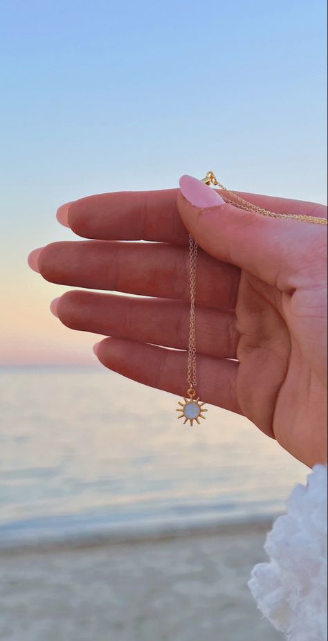 Ocean Jewelry Aesthetic, Preppy Tropical, Beachy Necklace, Coastal Jewelry, Surf Jewelry, Beachy Jewelry, Preppy Jewelry, Sun Charm, Golden Sun