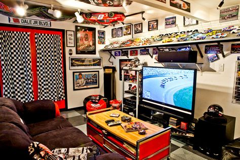 Car themed room Nascar Themed Room, Car Themed Room Man Caves, Car Theme Living Room, Nascar Room, Racing Room, Decorations For Car, Dream Man Cave, Car Themed Rooms, Room Decor For Men