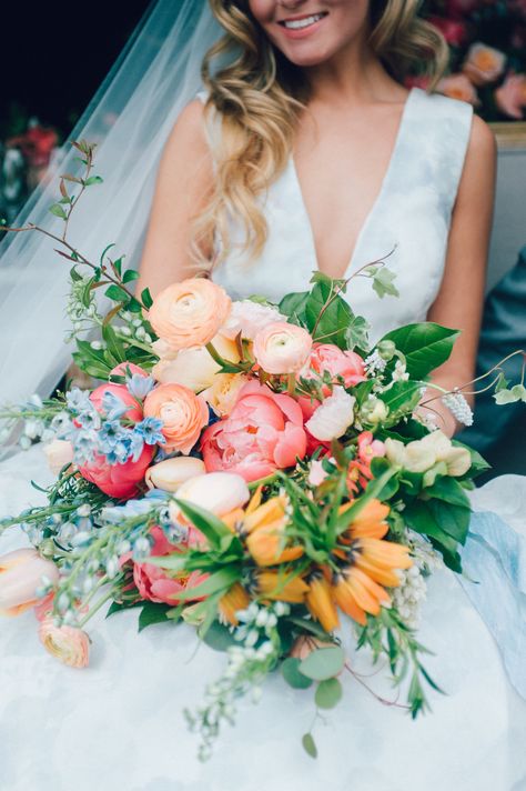 Pink and peach wedding bouquet | Photography: Maggie Conley Ranunculus Wedding Bouquet, Bridal Bouquet Coral, Peach Wedding Bouquet, Ranunculus Wedding, Ranunculus Bouquet, Floral Wedding Gown, Bouquet Photography, White Wedding Bouquets, Colorful Bouquet