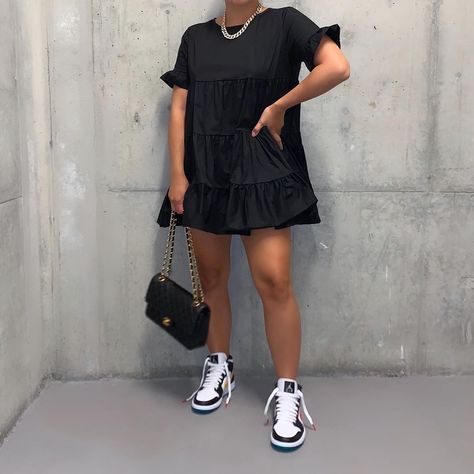 Jordan 1s With Dress Outfit, Mini Skirt And Jordans Outfit, Dress With Jordan 1 Outfit, Dress And Jordans Outfit, Jordan 1 Outfit Women Dress, Jordans And Dresses Outfits, Dress And Jordans, Dress With Jordans, Black Smock Dress