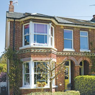 Terrace Bedroom Ideas, Victorian Terrace House Interior, Victorian Semi Detached House, Terrace House Interior, Terrace Living Room, Living Room Transformation, Victorian Terrace House, British Home, Edwardian House