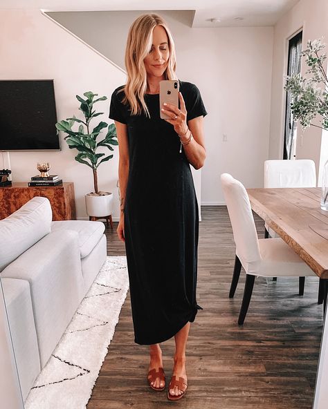 Black Day Dress Outfit, Best Tshirt Dress, Sandals For Black Dress, How To Style A Black T Shirt Dress, Black Casual Outfit Summer, Black Dress Work Outfit Summer, Black T Shirt Dress Outfit Summer, Long Black Casual Dress, Black T-shirt Dress