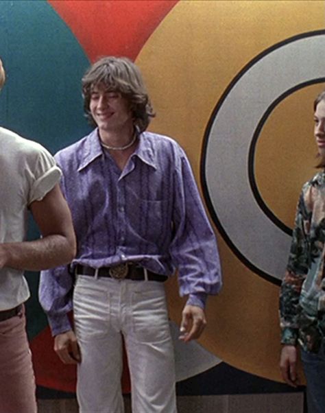 Jason London in Dazed and Confused (1993) Dazed And Confused Characters, Jason London, Dazed And Confused Movie, Jeremy London, Surfer Guys, 70s Men, 70s Aesthetic, Dazed And Confused, Ideal Man