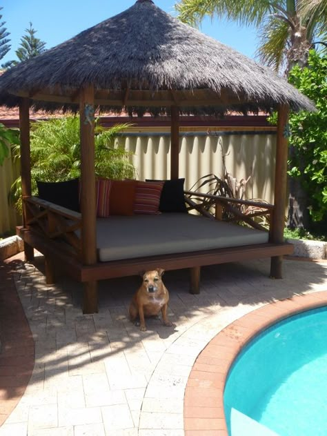 Bali Hut Ideas, Bali Huts Backyard, Outdoor Day Bed Ideas, Bali Hut, Bali Huts, Garden Huts, Balinese Garden, Farm Plans, Backyard Gazebo