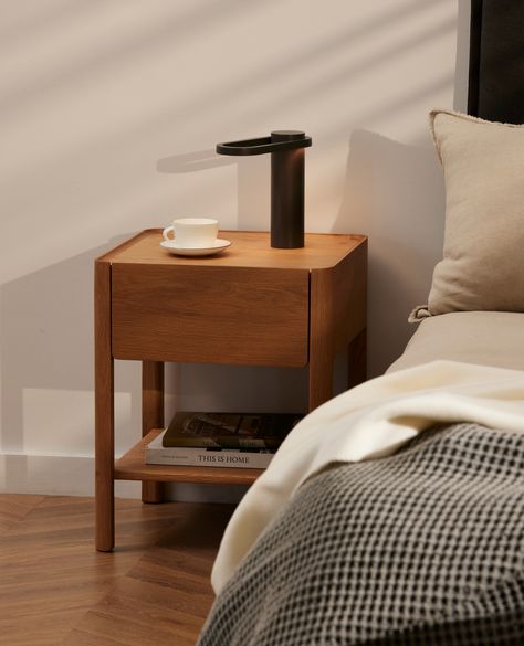 Oval Bedside Table, Modern Contemporary Bedside Tables, Rounded Bedside Table, 2023 Bedroom, Oak Bedside Table, Bedside Table Contemporary, Bedside Table Styling, Modern Bedside Tables, Bedside Table Round