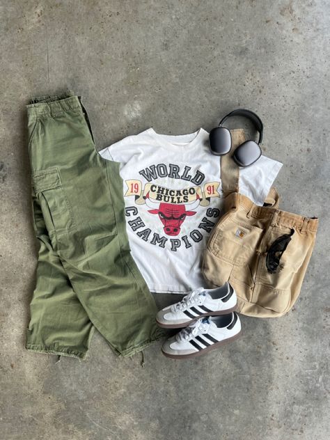 Outfit Inspirations Men Casual, Men’s Summer Streetwear Style, Pacsun Outfits, Chicago Style, Guys Clothing Styles, Mens Outfit Inspiration, Fire Fits, Vintage Fits, Streetwear Men Outfits