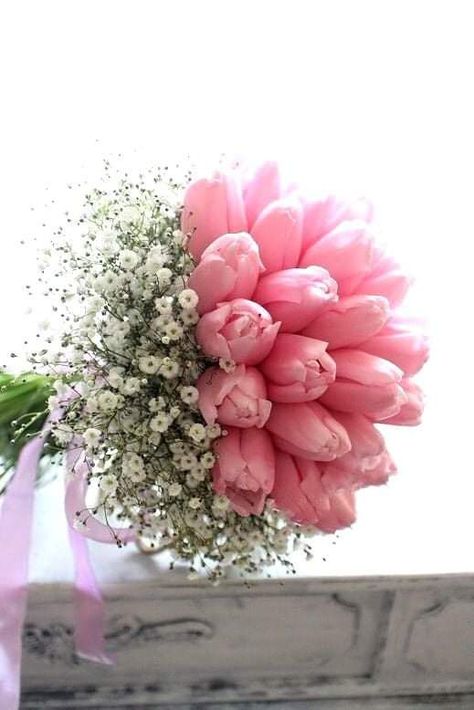 Pink Tulips Bouquet, Tulips Arrangement, Bridal Bouquet Flowers, Tulip Bouquet, Trendy Flowers, Beautiful Flower Arrangements, Deco Floral, Baby's Breath, Pink Tulips