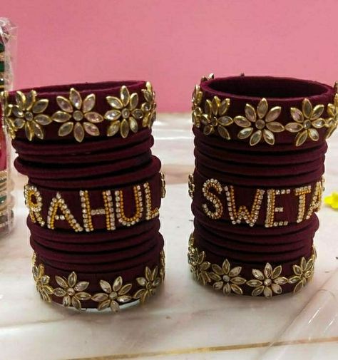 Bangles For Marriage, Embroidery Bangles, Bangles Craft, Aari Bangles, Diy Earrings Materials, Embroidery Hair, Fabric Bangles, Dolls Handmade Diy, Silk Thread Bangles Design