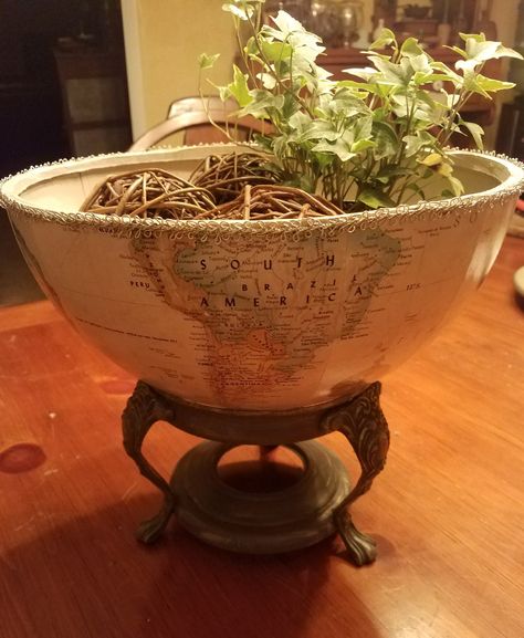 Globe planter sitting in a chafing dish as a stand. Globe Planter, Decorating With Maps, Creative Planters, Repurposed Projects, Creative Planter, Diy Planter, Furniture Repurpose, Chafing Dish, World Globes