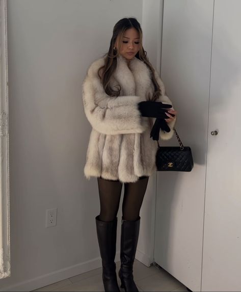 Fur Coat Going Out Outfit, Rich Comfy Outfits, Fur Coat And Skirt Outfit, Fluffy Coat Aesthetic, England Outfits Fall, New York At Christmas Outfits, Black Dress With Fur Coat, British Winter Outfits, Fur Jacket With Dress