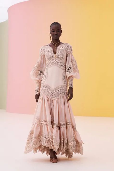 Zimmermann Resort 2022 Collection | Vogue Angel Attire, Zimmermann Resort, Ramadan 2024, Resort Fashion, Mama Style, Linen Maxi Dress, Slingback Heel, Mode Inspiration, Dress Design