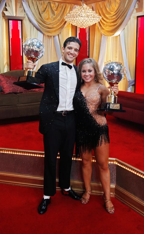 Shawn Johnson | Dancing with the Stars Wiki | Fandom Kym Johnson, Kristi Yamaguchi, Nyle Dimarco, Laurie Hernandez, Jenna Johnson, Mark Ballas, Cheryl Burke, Katherine Jenkins, Bindi Irwin