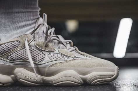 Here's How to Pre-Order the YEEZY 500 "Blush" Yeezy Boost 500, Jordan Yeezy, Yeezy 500, Kids Jordans, Nike Shoes Women, Leather Shoes Woman, Sneakers Men Fashion, Retro Stil, Golf Shoes