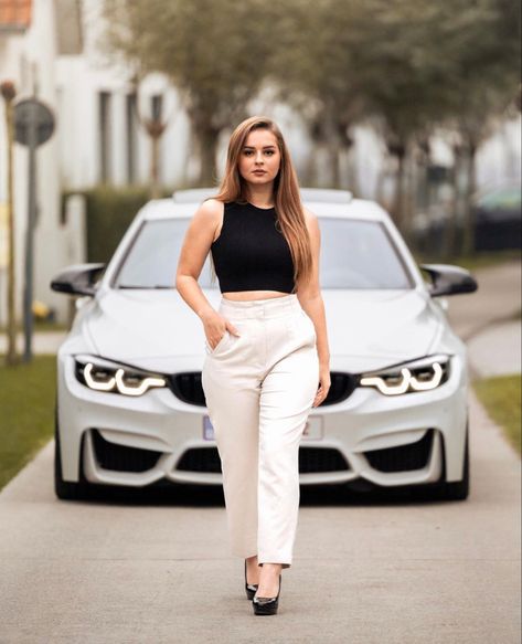 Dealership Outfit, New Car Photo, Classic Car Photoshoot, Shooting Couple, Prom Photoshoot, Car Poses, Desi Fashion Casual, Photography Posing Guide, Stylish Photo Pose