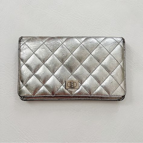 Silver clutch purse